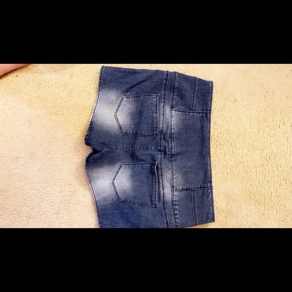 8 button high rise denim shorts - Picture 2 of 6